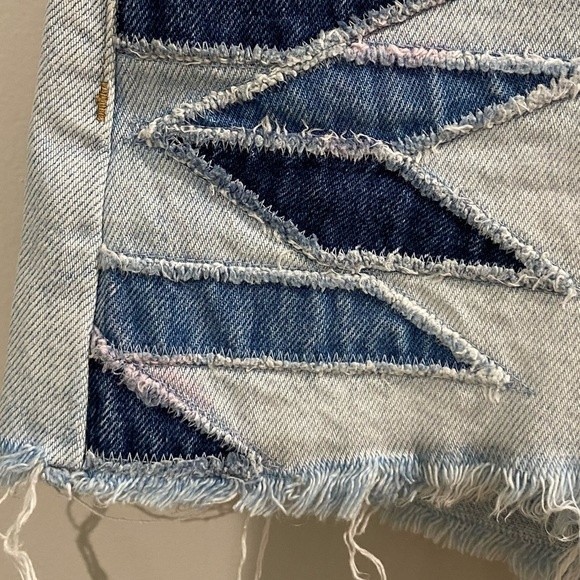 Blank NYC | The Barrow Vintage High Rise Shorts | 3” Inseam - Picture 7 of 12